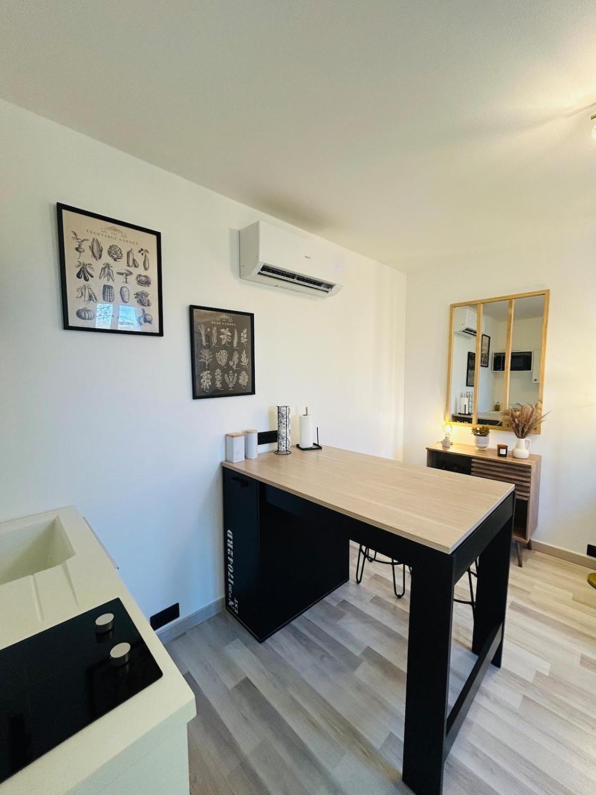 Appartement Charmant Proche Gare Tours Exteriér fotografie